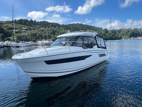 Jeanneau Merry Fisher 895, Litihum, Offshore pakke, elektrisk ankervinsj akter 8 of 30