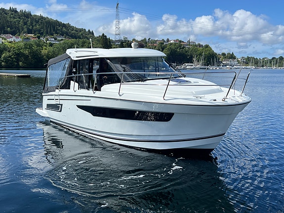 Jeanneau Merry Fisher 895, Litihum, Offshore pakke, elektrisk ankervinsj akter 4 of 30