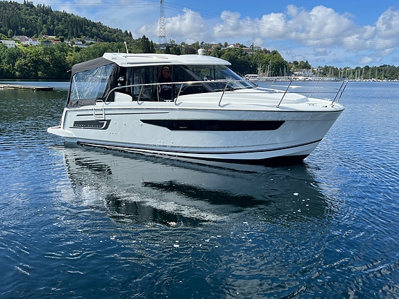 Jeanneau Merry Fisher 895, Litihum, Offshore pakke, elektrisk ankervinsj akter 12 of 30