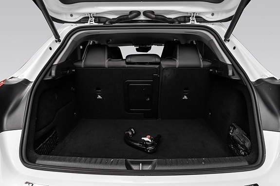 Mercedes-Benz GLA180 12 of 27
