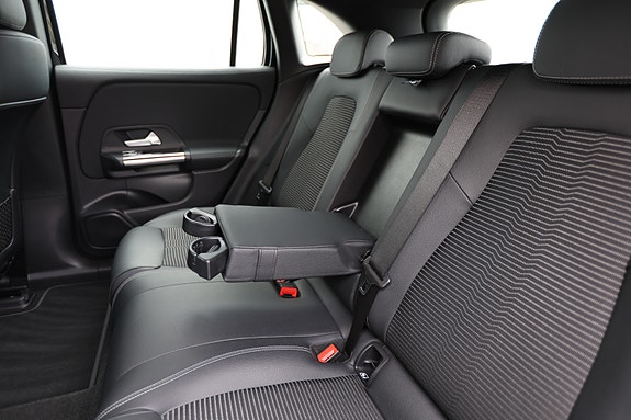 Mercedes-Benz EQA250 15 of 30