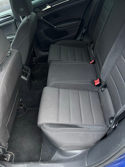 Volkswagen Golf VII 12 of 12