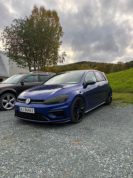 Volkswagen Golf VII 3 of 12