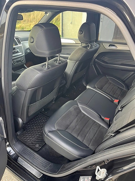 Mercedes-Benz ML350 14 of 22