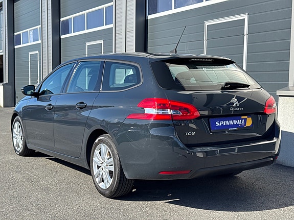 Peugeot 308 SW 11 of 30