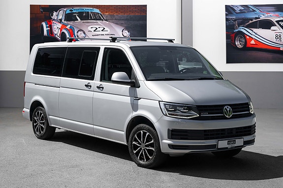 Volkswagen Caravelle 2 of 5