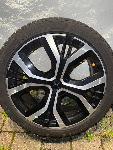 Polestar 2 21 of 21