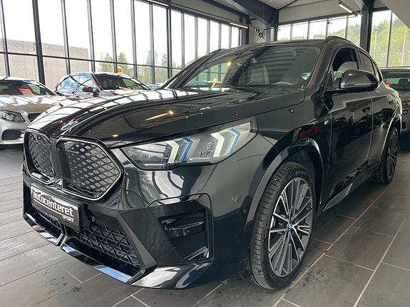 BMW iX2 3 of 15