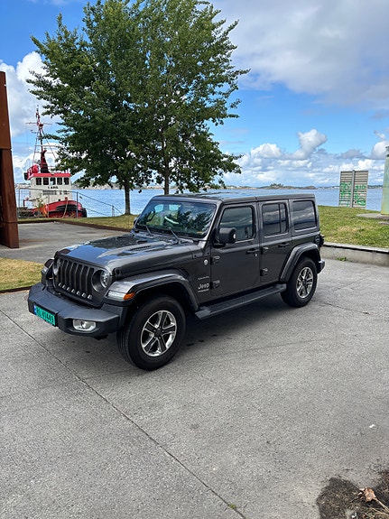 Jeep Wrangler 4 of 27