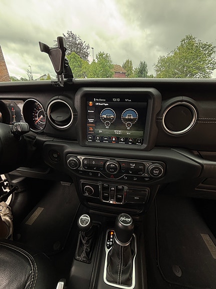 Jeep Wrangler 18 of 27