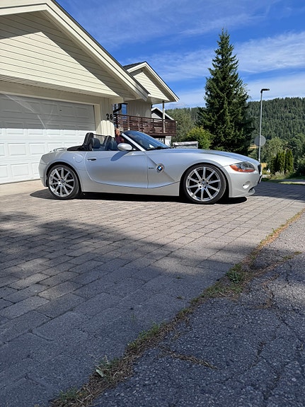 BMW Z4 3 of 5