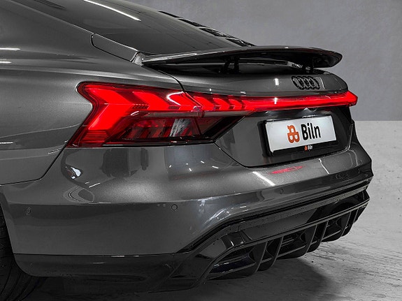 Audi e-tron GT 14 of 30