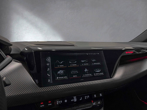 Audi e-tron GT 26 of 30