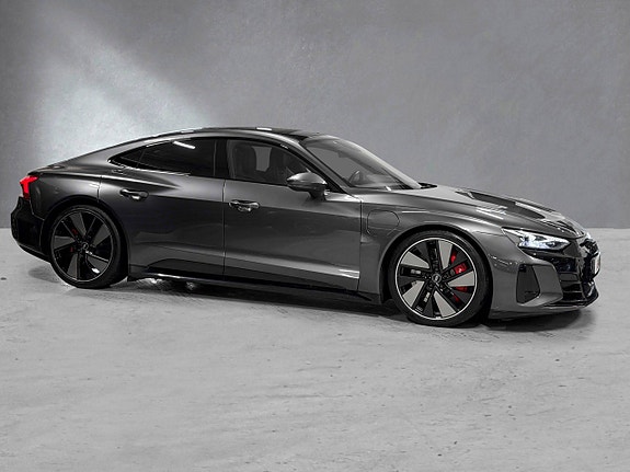 Audi e-tron GT 2 of 30