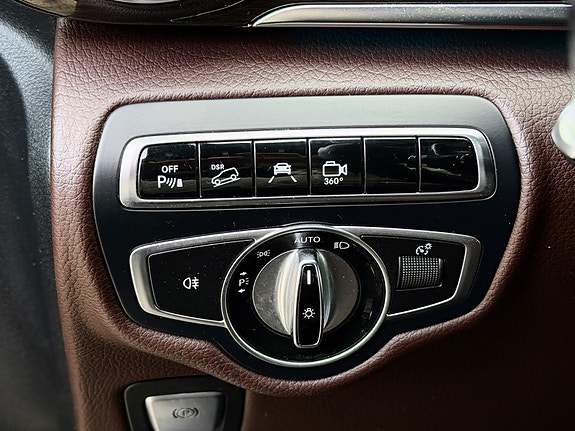 Mercedes-Benz V250 d 8 of 16
