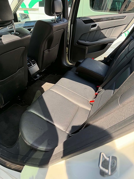 Mercedes-Benz E200 16 of 18