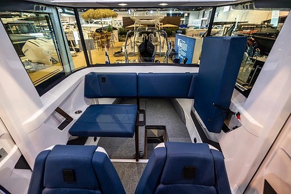 Axopar 29 XC Cross Cabin | Brabus Line | Leveringsklar | 2 x 200HK 12 of 30