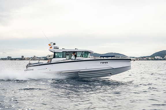 Axopar 29 XC Cross Cabin | Brabus Line | Leveringsklar | 2 x 200HK 11 of 30