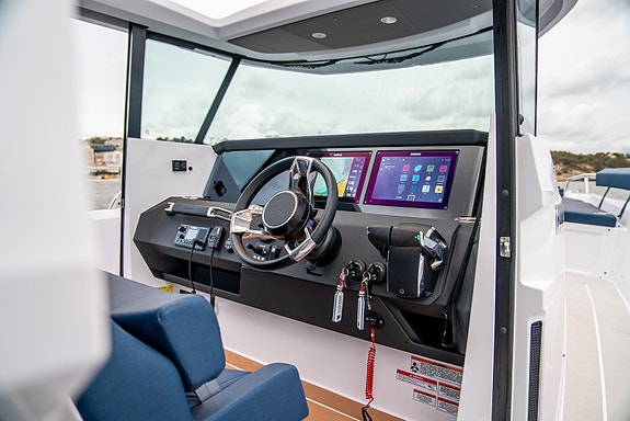 Axopar 29 XC Cross Cabin | Brabus Line | Leveringsklar | 2 x 200HK 21 of 30