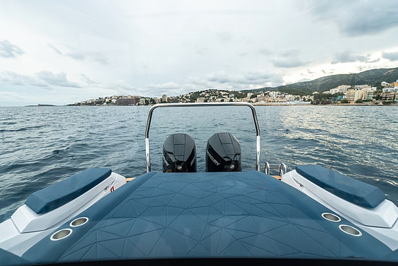 Axopar 29 XC Cross Cabin | Brabus Line | Leveringsklar | 2 x 200HK 27 of 30