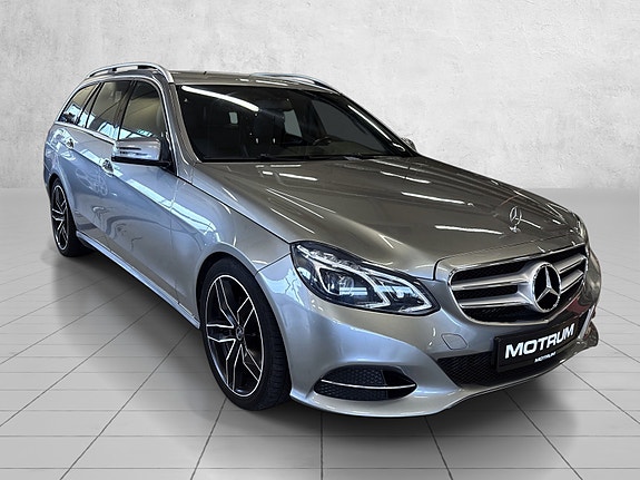 Mercedes-Benz E-Klasse 3 of 30