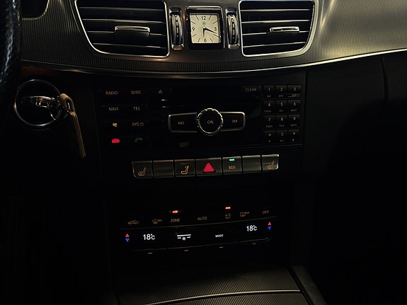 Mercedes-Benz E-Klasse 15 of 30