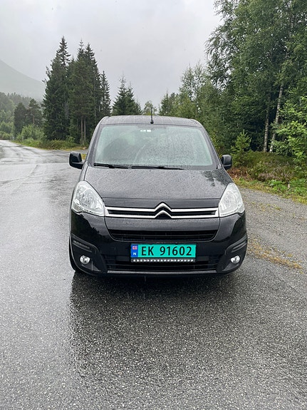 Citroen Berlingo Electrique 2 of 5