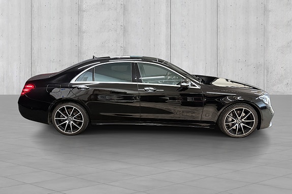 Mercedes-Benz S-Klasse 4 of 5