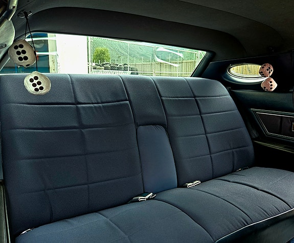 Lincoln Continental 18 of 27