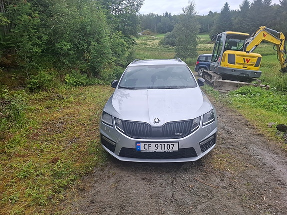 Skoda Octavia RS 2 of 5