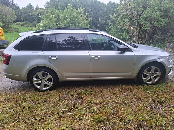 Skoda Octavia RS 3 of 5