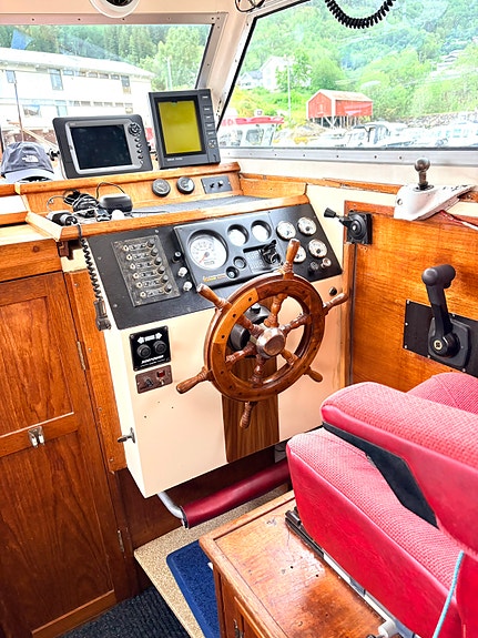 Marex 32 Friendship – Motor fra 2015 | Svært lavt timetall | Baugpropell | 5 of 22