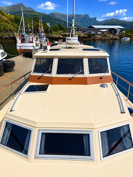 Marex 32 Friendship – Motor fra 2015 | Svært lavt timetall | Baugpropell | 2 of 22