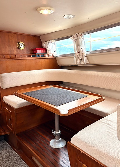 Marex 32 Friendship – Motor fra 2015 | Svært lavt timetall | Baugpropell | 15 of 22