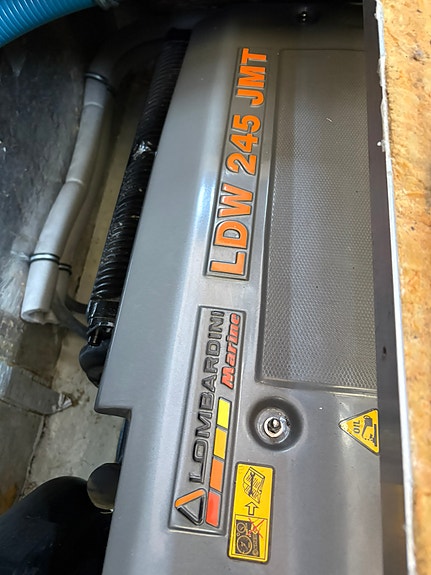 Marex 32 Friendship – Motor fra 2015 | Svært lavt timetall | Baugpropell | 18 of 22