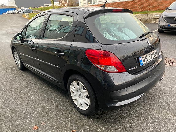 Peugeot 207 5 of 12
