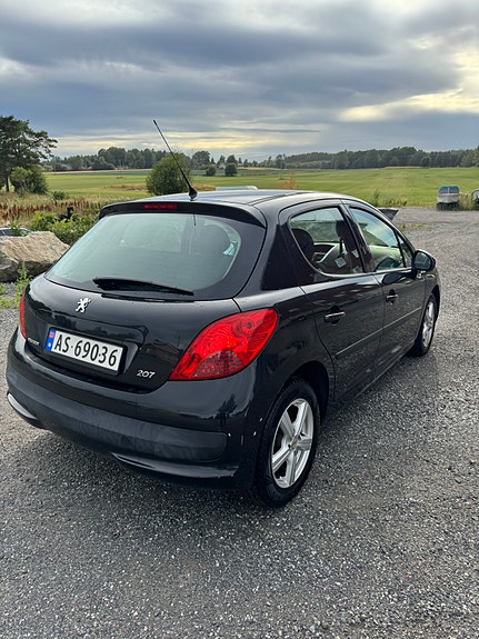 Peugeot 207 7 of 30