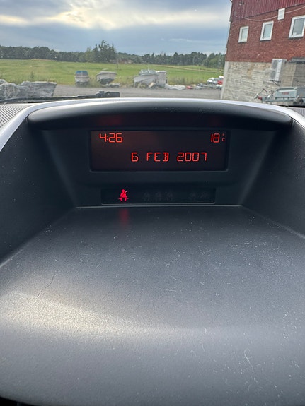 Peugeot 207 24 of 30