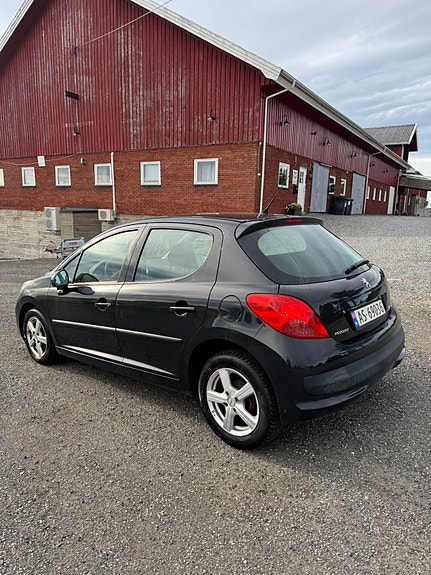 Peugeot 207 4 of 5