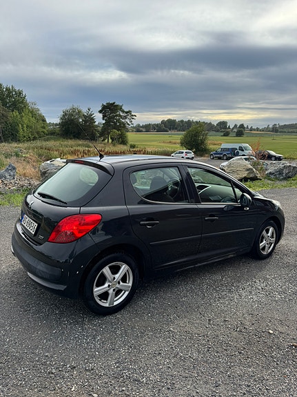 Peugeot 207 8 of 30