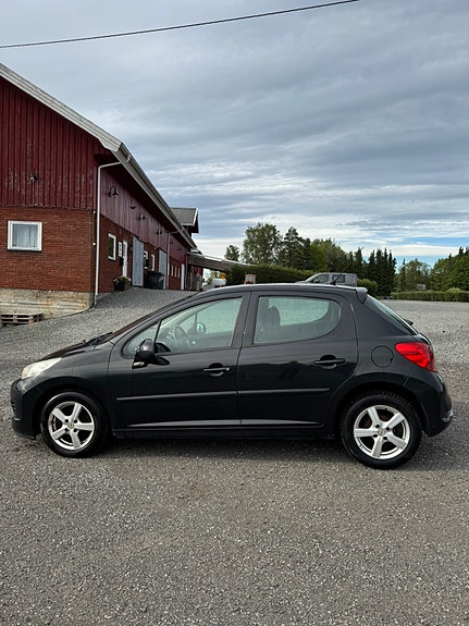 Peugeot 207 3 of 5