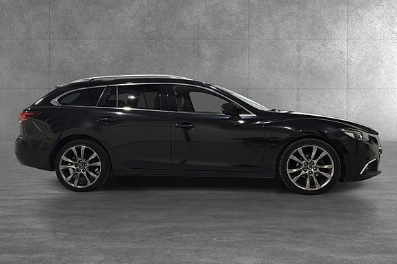 Mazda 6 3 of 5