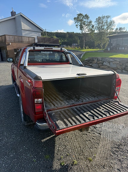 Isuzu D-max 6 of 14