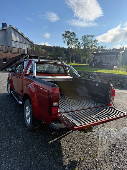 Isuzu D-max 7 of 14