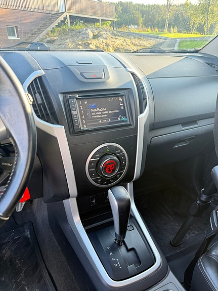 Isuzu D-max 13 of 14