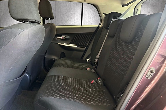 Toyota Urban Cruiser 23 of 30