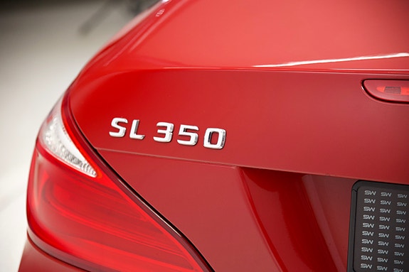 Mercedes-Benz SL350 19 of 27