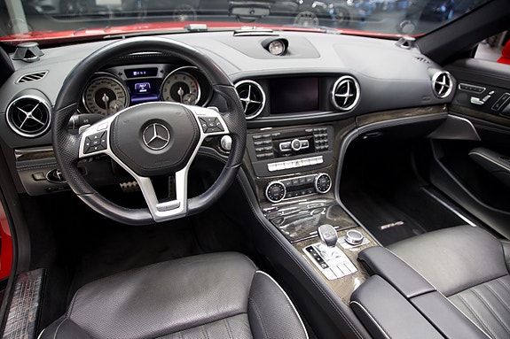 Mercedes-Benz SL350 7 of 27