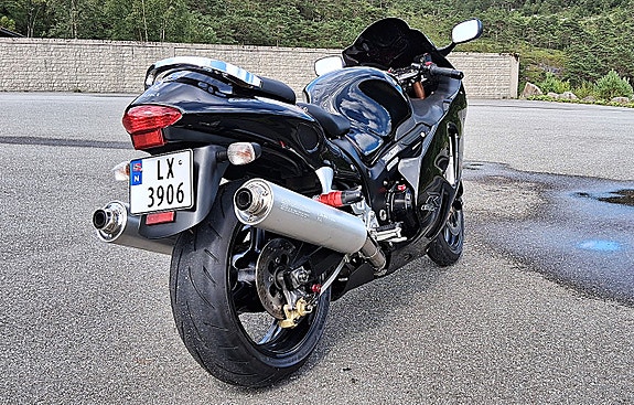 Suzuki GSX 1300 R Hayabusa 5 of 30