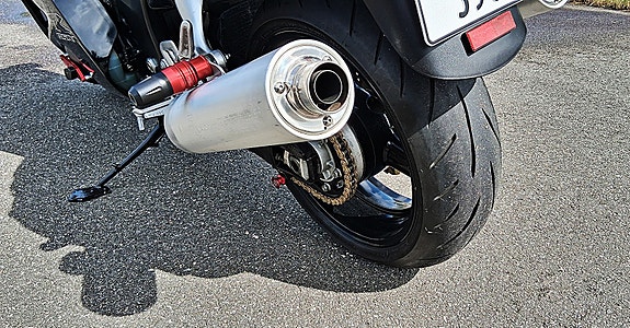 Suzuki GSX 1300 R Hayabusa 13 of 30